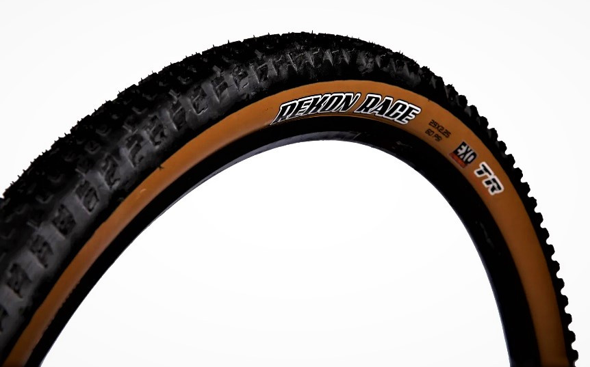 CUBIERTA MAXXIS REKON RACE 29X2.25 EXO TR TANWALL
