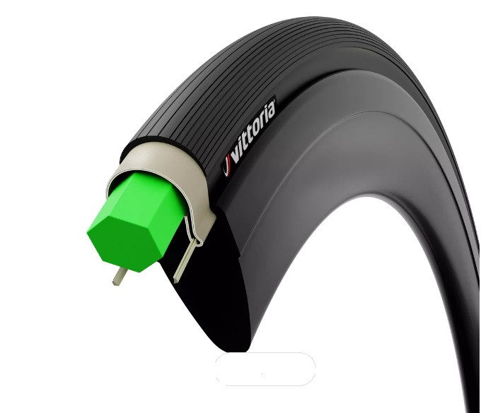 AIRLINER VITTORIA ROAD 700X28/32